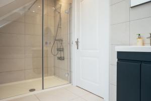 Phòng tắm tại Inglewood Cottage +12 ảnh