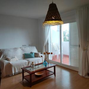 Zdjęcie z galerii obiektu Apartamento naturista en urbanización naturista en primera línea del mar y de la playa naturista de Vera w mieście Vera
