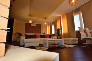 A seating area at Angel's Apartment