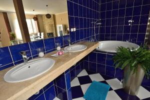 A bathroom at Angel's Apartment
