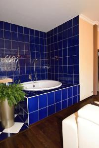 A bathroom at Angel's Apartment