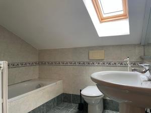 Koupelna v ubytování Bovisio Comfort Stay - Affitti Brevi Italia + 13 fotografií