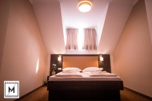 Galeriebild der Unterkunft Martini Restaurant & Cazare in Sebeşel + 46 Fotos