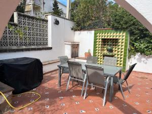 Balkón nebo terasa v ubytování Villa Burriac with Private Pool, Costa Maresme, 20 minutes from Barcelona