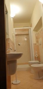 Ein Badezimmer in der Unterkunft Villa Bruna