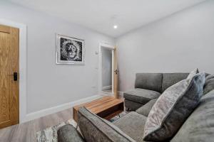 Seating area sa Ardoyne Lodge 'Sleeping 4 Guests'