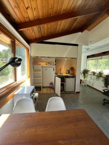 Kuchyň nebo kuchyňský kout v ubytování loft interno + 21 fotografií