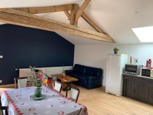 Dapur atau dapur kecil di Appartement Cosy La Maison de Jean