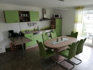 Η κουζίνα ή μικρή κουζίνα στο Eikkaterweg 15 +28 φωτογραφίες