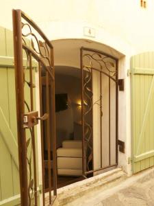 Foto dalla galleria di Le Studio 04 Ramatuelle Vieux Village a Ramatuelle