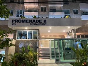 um edifício com uma placa que diz preparação ii paulvilleree em Promenade II Ap 508 PONTA VERDE - MACEIÓ em Maceió