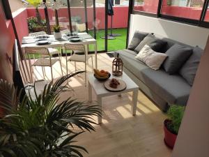 Posedenie v ubytovaní Air-conditioned flat with terrace - Private & independent - Lourdes