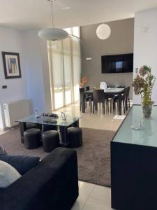 Posezení v ubytování Villa en Oropesa