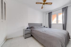 A bed or beds in a room at La Mata 002-04 Még 37 kép