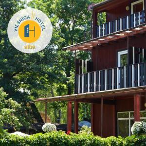 Certifikát, hodnocení, plakát nebo jiný dokument vystavený v ubytování Alba Hotel