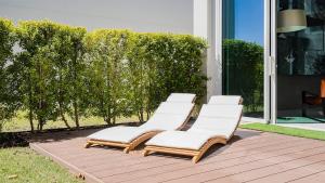 Κήπος έξω από το Villa Serenity- CleverDetails, Central Vilamoura, Sleeps 4 adults and 2 children, located in the center