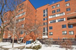 Το Brookline 1br w gym nr Brookline Village T BOS-852 τον χειμώνα