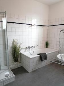 Koupelna v ubytování Ferienwohnung Neuer Weg 15