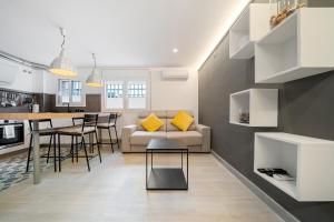 A kitchen or kitchenette at Kaixo