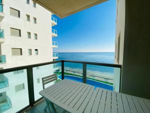 A balcony or terrace at Euromarina Lateral by Alina365