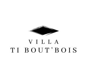 um sinal que lê villa sobre bots em Magnifique villa créole VILLA TI BOUT BOIS avec cheminée au tevelave em Les Avirons