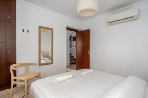 A bed or beds in a room at Luxurious villa with pool in La Cala by Costarentals - Ref 53