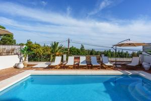 The swimming pool at or close to Luxurious villa with pool in La Cala by Costarentals - Ref 53