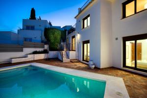 The swimming pool at or close to Luxurious villa with pool in La Cala by Costarentals - Ref 53