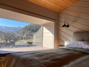 Fotografie z fotogalerie ubytování Апартаменти БАРВА v destinaci Beloberëzka