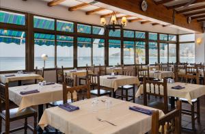 Restaurant o un lloc per menjar a Medplaya Hotel Vistamar Costa Dorada