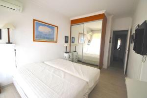 Zdjęcie z galerii obiektu Croisette Immo Moderne 2 Chambres 2SDB Proche rue d'antibes w Cannes