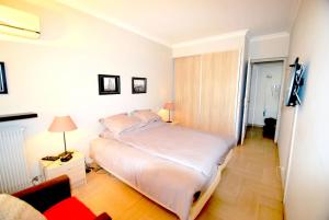 Zdjęcie z galerii obiektu Croisette Immo Moderne 2 Chambres 2SDB Proche rue d'antibes w Cannes