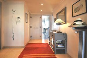 Zdjęcie z galerii obiektu Croisette Immo Moderne 2 Chambres 2SDB Proche rue d'antibes w Cannes
