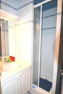 Zdjęcie z galerii obiektu Croisette Immo Moderne 2 Chambres 2SDB Proche rue d'antibes w Cannes