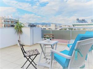 ระเบียงหรือลานระเบียงของ Konstantinou Apartment - smart & roof top terrace