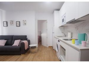 A kitchen or kitchenette at Apartamento Felisa A
