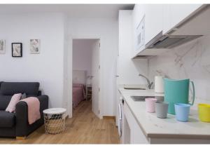 A kitchen or kitchenette at Apartamento Felisa A
