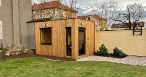 Budova, kde se aparthotel nachází + 26 fotografií
