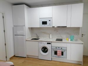 A kitchen or kitchenette at Apartamento Felisa A