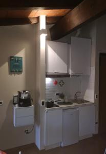 Kuchyň nebo kuchyňský kout v ubytování Borgo Fiore House