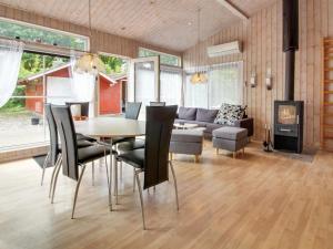 Posezení v ubytování Holiday Home Edy - 25km from the sea by Interhome