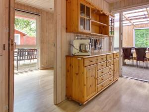 Kuchyň nebo kuchyňský kout v ubytování Holiday Home Edy - 25km from the sea by Interhome
