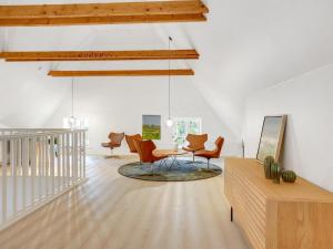 Posezení v ubytování Holiday Home Thordis by Interhome