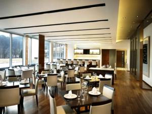 Restoran atau tempat lain untuk makan di Rolling Hills Hotel