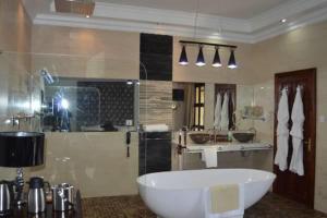 A bathroom at Staybridge Riverside Hotel & Spa