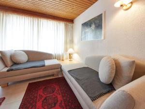 Posezení v ubytování Apartment Dixence 310 by Interhome