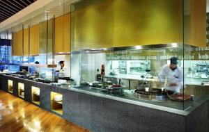 Tetamu yang menginap di Rolling Hills Hotel