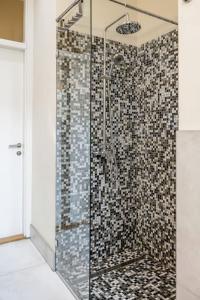 Kúpeľňa v ubytovaní Klarahome 2 Bedroom Apartment
