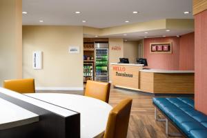 The lobby or reception area at TownePlace Suites by Marriott Tuscaloosa