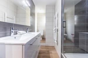 Kúpeľňa v ubytovaní F3 Grand Luxe Champfleuri (B) + 21 fotografií